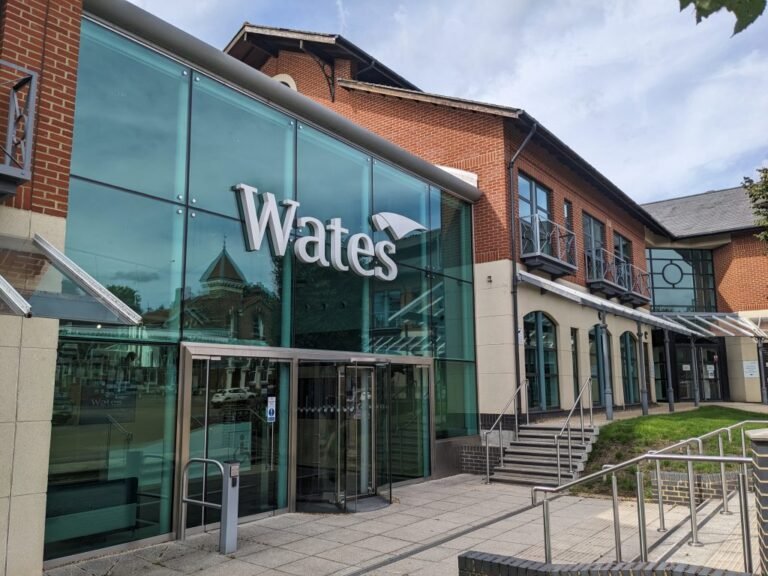 Wates and Morgan Sindall’s doppelgangers ordered a name change