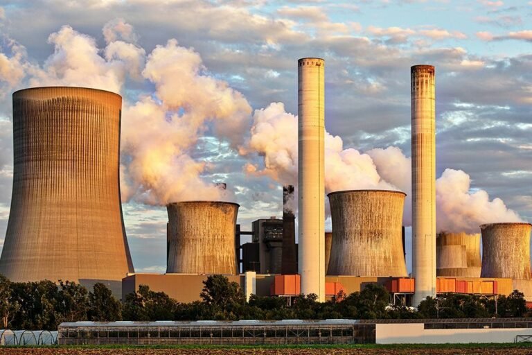 Industry must accelerate carbon reduction efforts, warns report