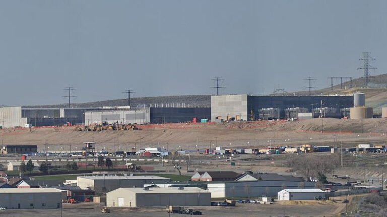 Biden signs order directing AI data center construction on federal land