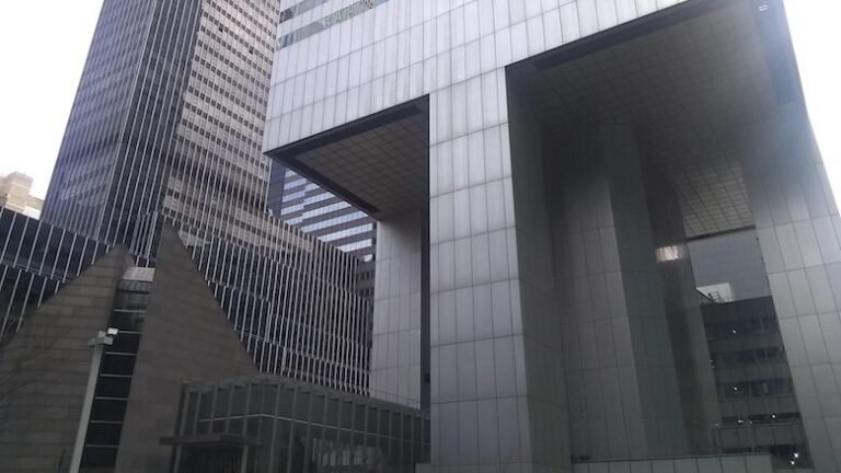 Author’s Details Citicorp Tower Design Error and Race to solve