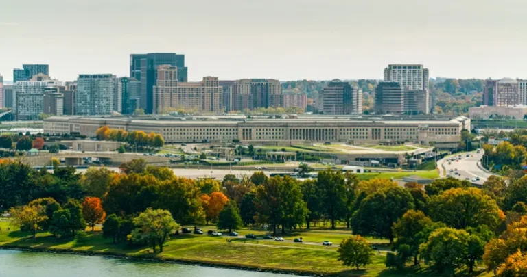 The Department of Defense must resume the use of plas, according to the judge