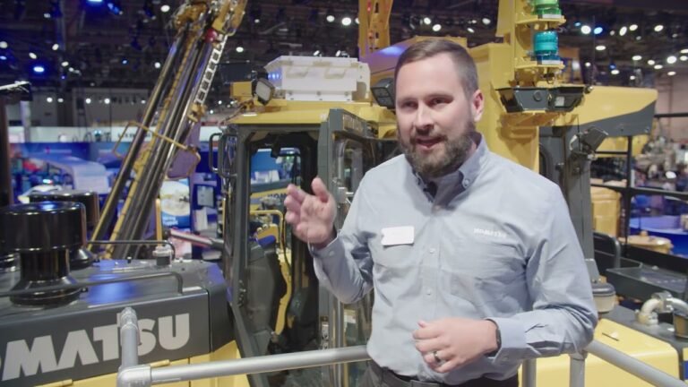 Komatsu D475A-8 dozer walkaround at MINExpo 2024