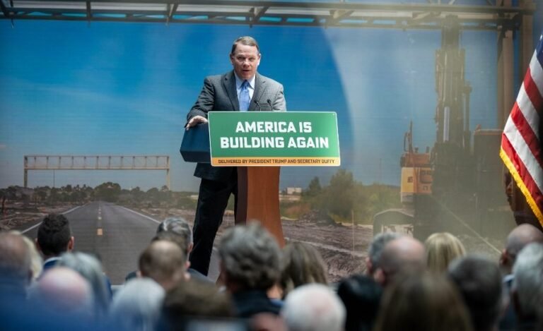 Float building groups Objectives for the next legislation on surface transport financing