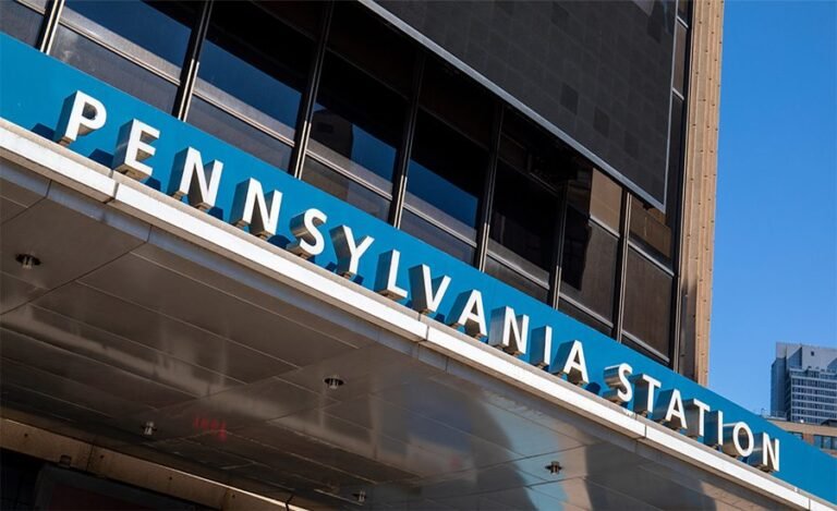 Amtrak disputes MTA over Penn Station access delay, calls for retraction