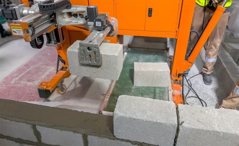 Buildroid enters the US market with the first simulation robotics platform