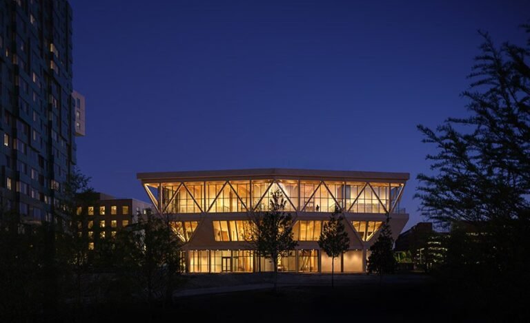 Harvard University commits to sustainability with the solid wood concrete hybrid cabin