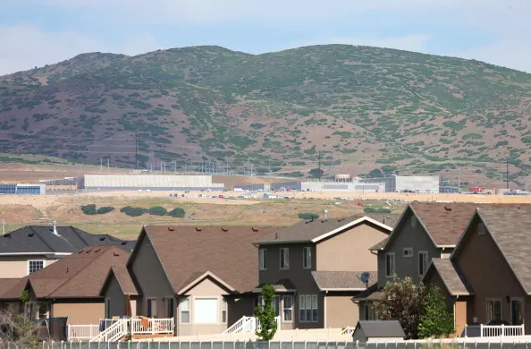 Data centers raise temperatures by up to 4 degrees in nearby neighborhoods: study