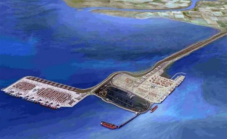 The team led by FlatironDragados was tapped for the Port of Vancouver’s Roberts Bank Terminal 2 expansion