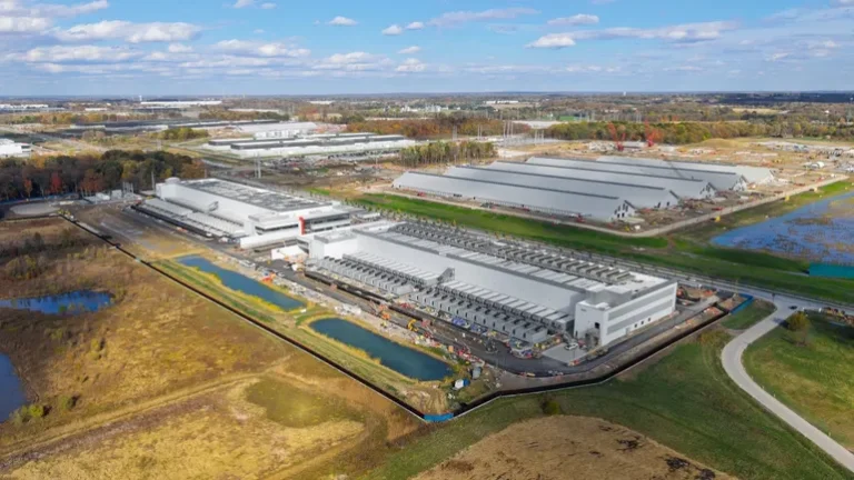 Building data centers faster means new construction challenges (and solutions)