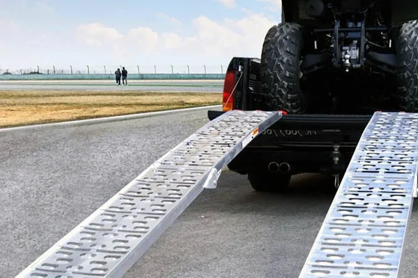 How to choose heavy-duty car tow ramps for safe loading