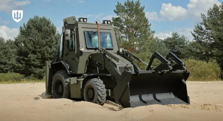 UAT-SPIDER: Ukraine’s new armored excavator is built to dig under fire