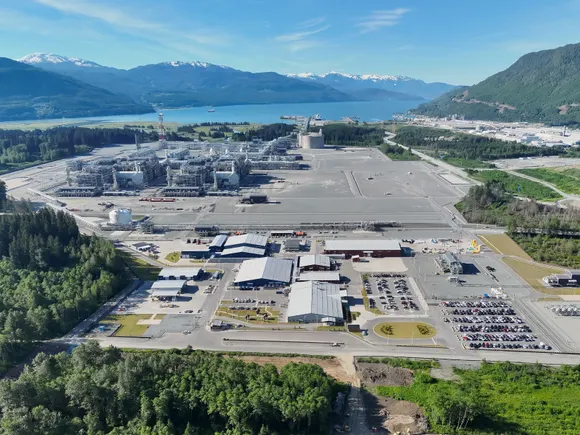 Fluor, JGC win $7.5M contracts each on LNG Canada Phase 2 expansion