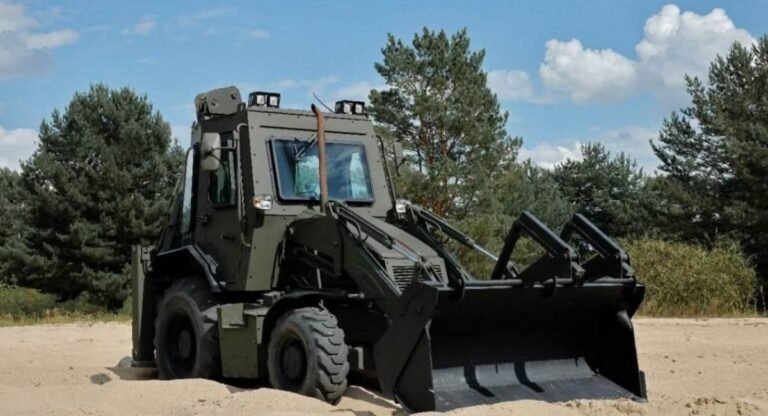 Ukraine presents the new UAT-SPIDER armored backhoe for position ordering and other engineering work